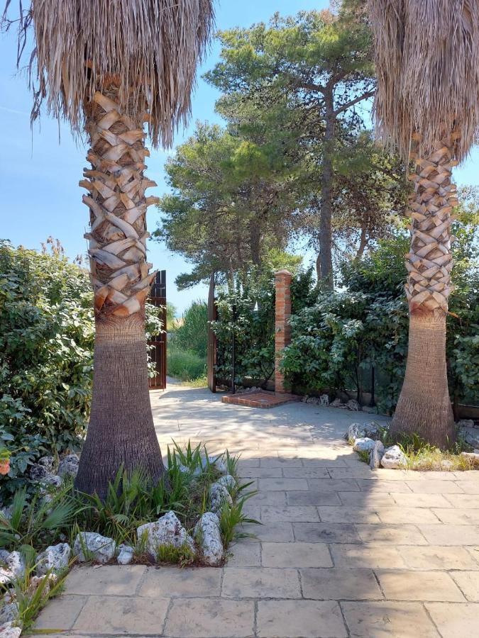 La Dimora In Riva Al Mare Hotel Vieste Exterior photo